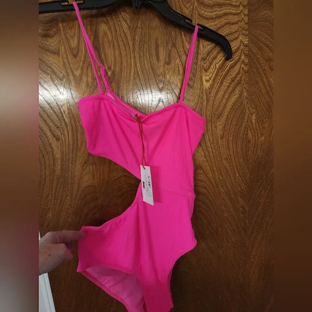 Solid & Striped The Cameron One Piece Swimsuit NWT Size S